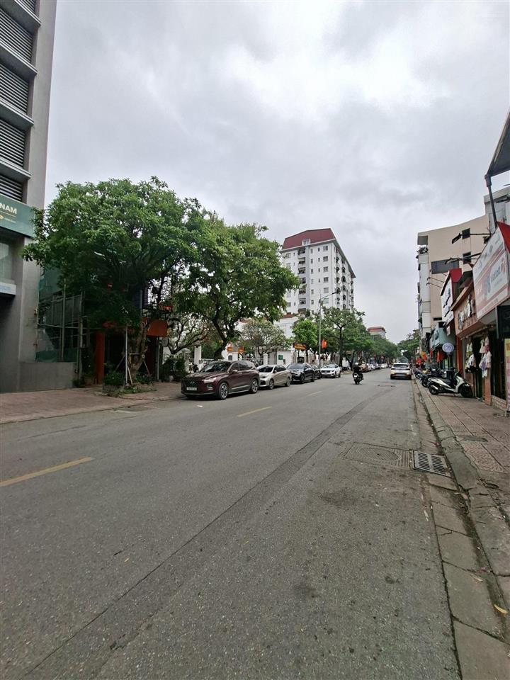 Chuyển nhượng tòa nhà building tổng diện tích 1060m2 mặt tiền 15m, dòng tiền 7.2 tỷ / 1 năm
