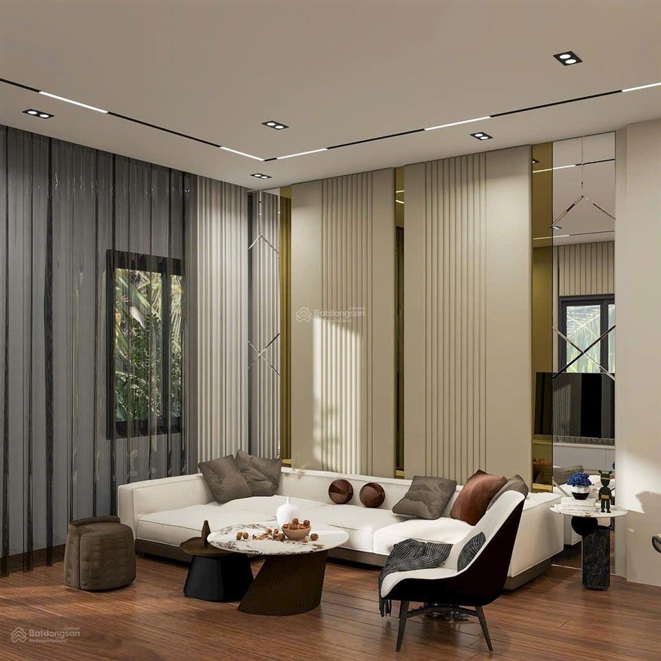 Giá tốt nhất gia thụy 15.9 tỷ nhà 97m2 xây 60m2 7 tầng còn lại làm sân vườn cơ hội có 102