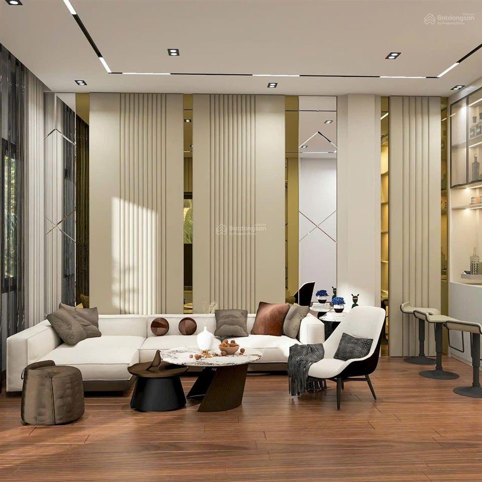 Giá tốt nhất gia thụy 15.9 tỷ nhà 97m2 xây 60m2 7 tầng còn lại làm sân vườn cơ hội có 102