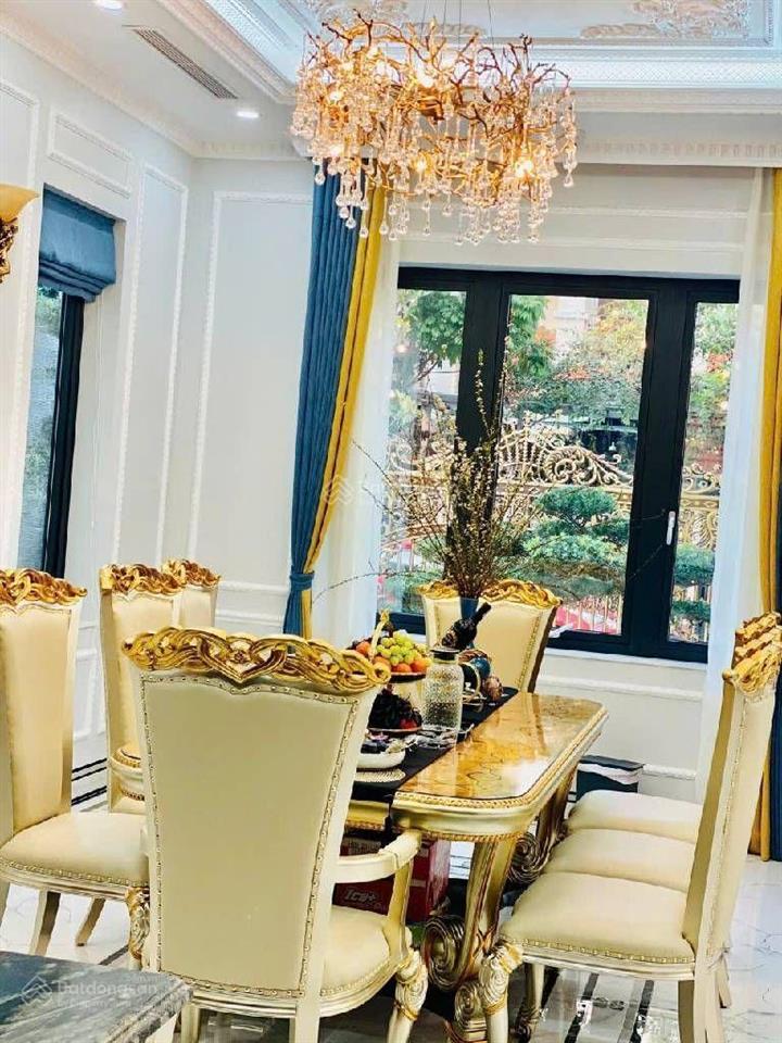 Siêu biệt thự đẳng cấp lô góc 4 thoáng
kđt việt hưng long biên sân vườn