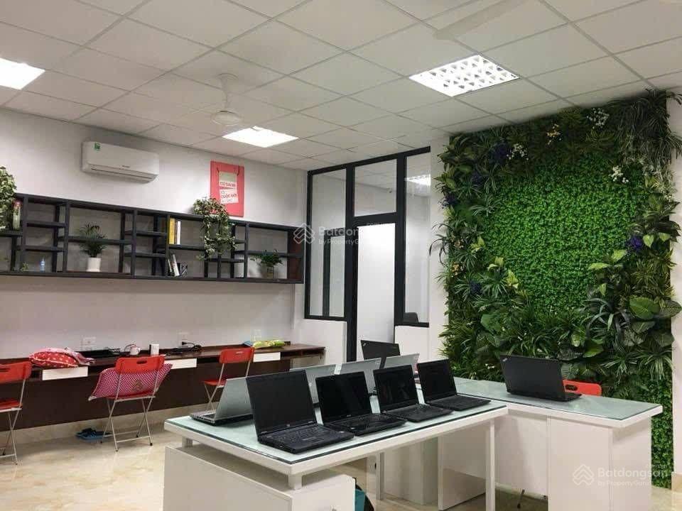 Sốc sốc giá cực sốc 20.6 tỷ tòa nhà văn phòng lừng lững khu tái định cư, giá chủ bán đất tặng nhà