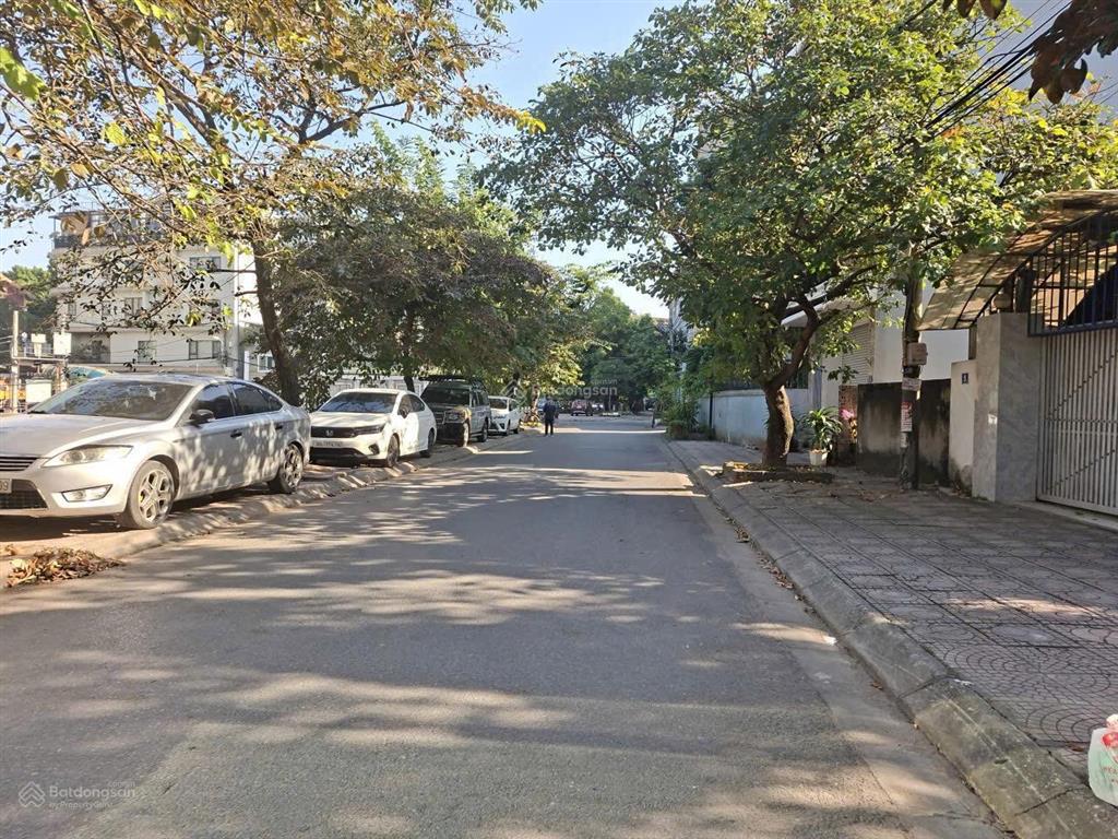 Chính chủ cần chuyển nhượng mảnh đất hiếm đẹp tại ngọc thuỵ bồ đề long biên , giá tốt pháp lý sạch