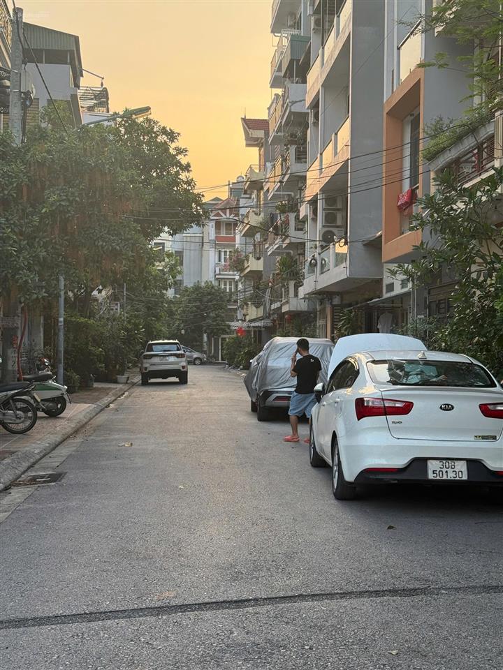 Bán đất ngọc thụy phân lô oto tránh kinh doanh xây nhà ở hoặc đầu tư bất chấp vỉa hè ngõ thông sát