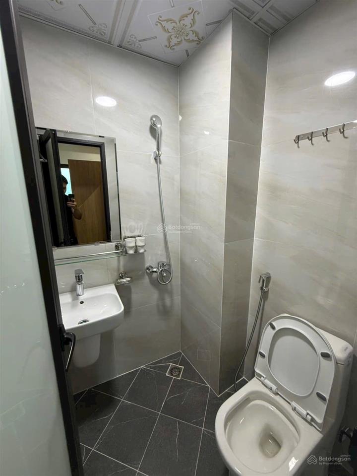 Bán tòa chung cư mini xây mới 8 tầng thang máy 24 phòng khép kín full nội thất