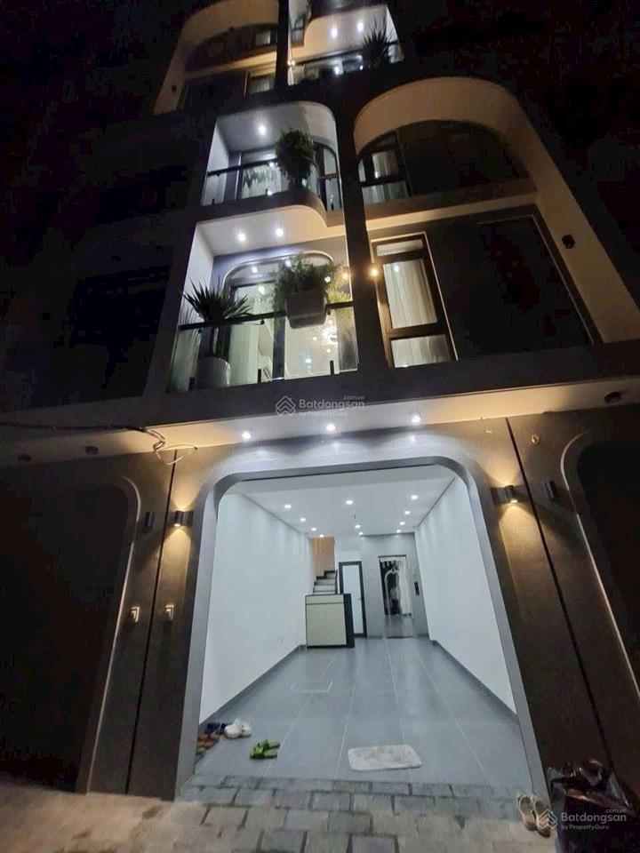 Chính chủ bán căn nhà thạch bàn
xây 6 tầng thang máy tâm huyết full nội thất thiết kế đẹp long lanh