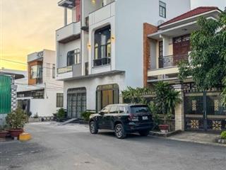 ngôi nhà ngang 5.3m hiếm khu Phước Bình - DT lớn 95m2 - 4 phòng ngủ rộng