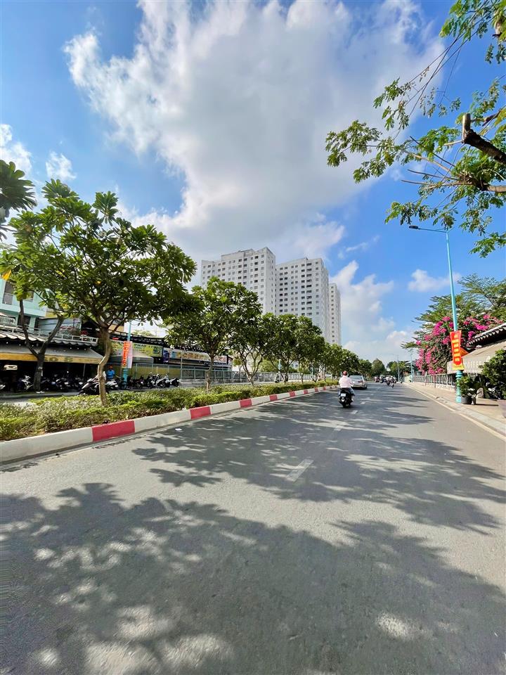 Đất HXH Hoàng Hoa Thám P.5 – 4x17.5 – dễ xây nhà 4 tầng gọn gàng (9 tỷ TL)