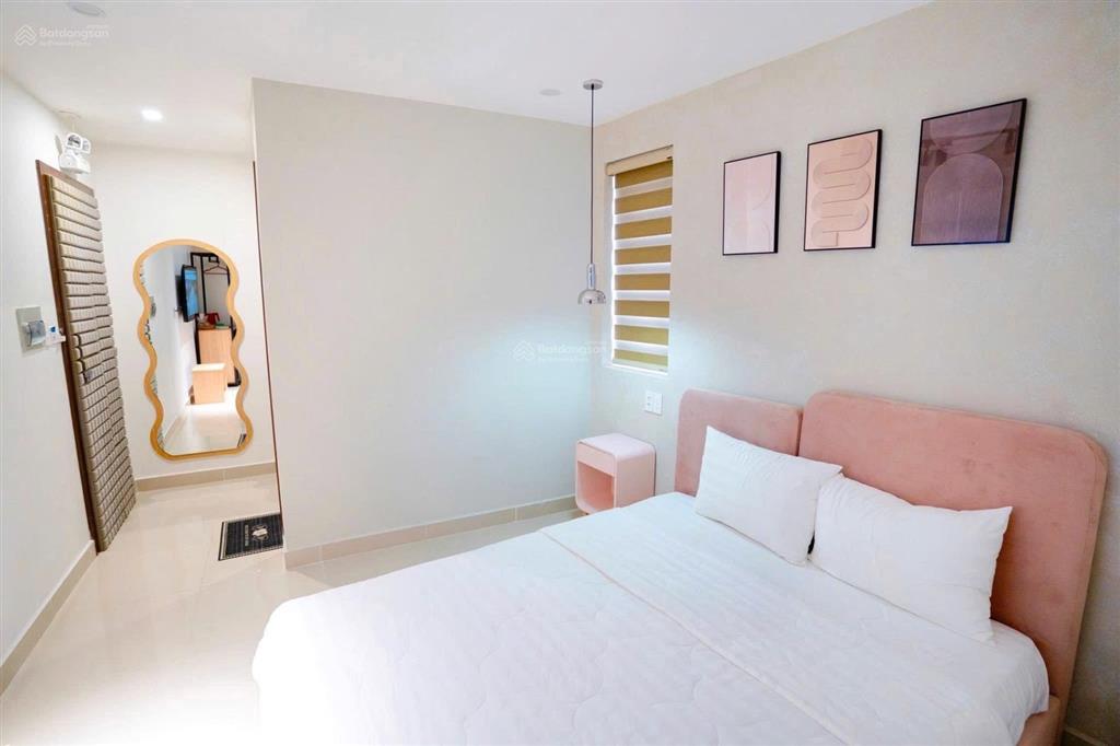 Studio mới đi bộ ra phạm văn đồng, gần kha vạn cân, đại học ngân hàng full nội thất, free tiền xe