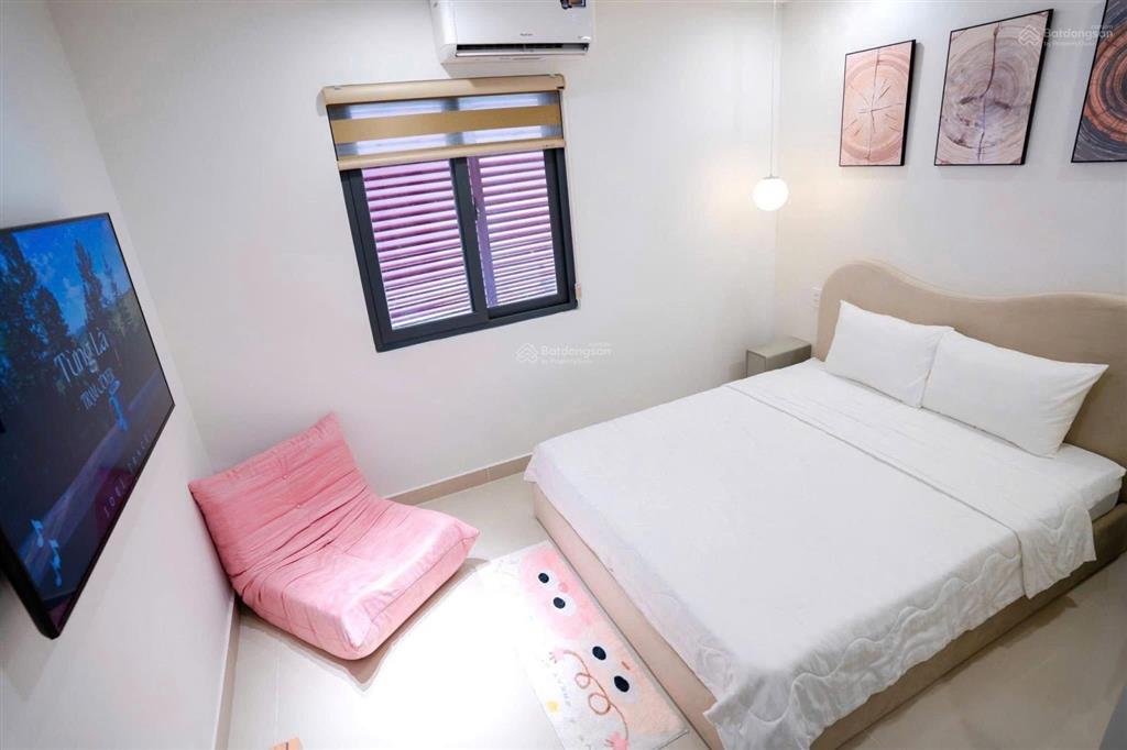 Studio mới đi bộ ra phạm văn đồng, gần kha vạn cân, đại học ngân hàng full nội thất, free tiền xe