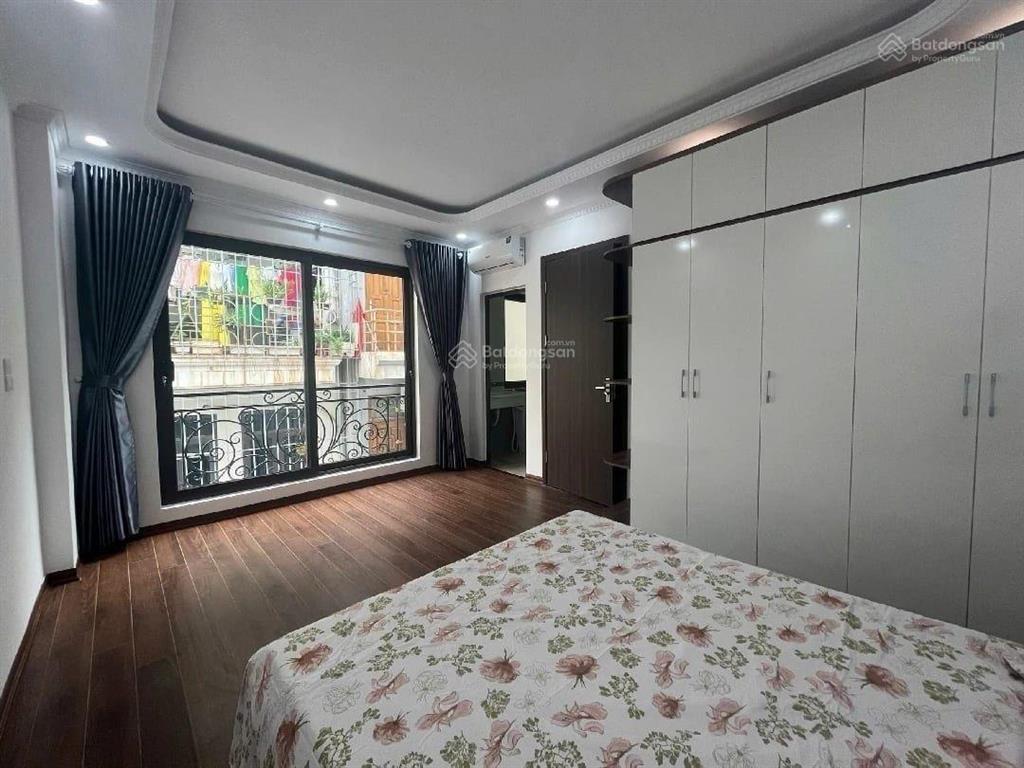 Bán nhà riêng định công thượng 9.7tỷ 31m2 6 tầng thang máy, xây mới, ô tô cách vài mét ra đường lớn