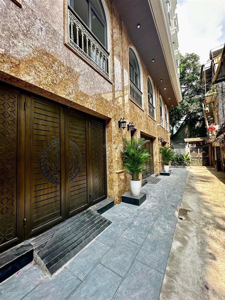 Sở hữu ngay nhà dòng tiền 150t/tháng.diện tích 85m2  27 phòng khép kín 7tầng thang máy tốc độ cao