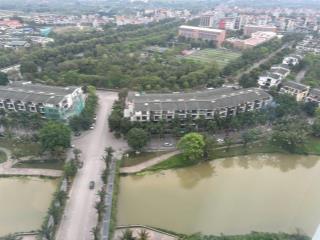 Chính chủ gửi bán căn 3n 2wc toà lake ecopark tầng đẹp hướng mát, giá thật 6.4 tỷ bao trọn phí