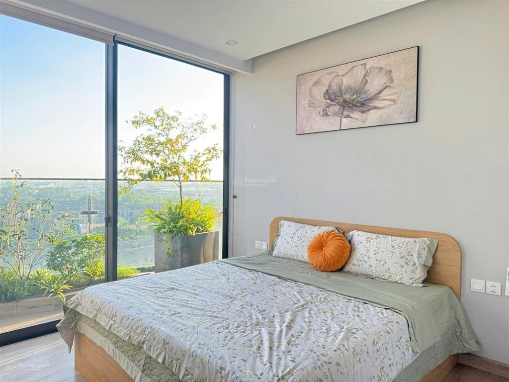 Bán căn 3pn  2vs tại sol forest ecopark  giá 6.76 tỷ  tặng full nội thất đẹp!!!!