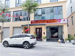 Chính chủ cần bán cắt lỗ nhà phố 5 tầng, sẵn sổ