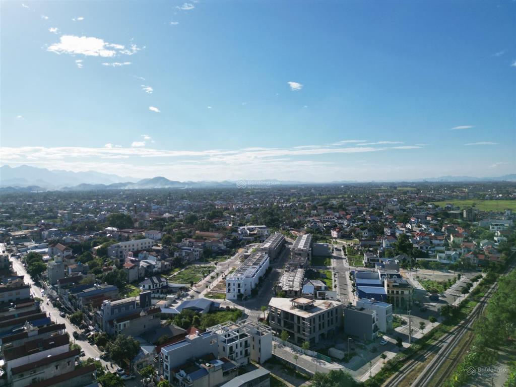 Bán căn nhà phố đẹp đại phong, phổ yên