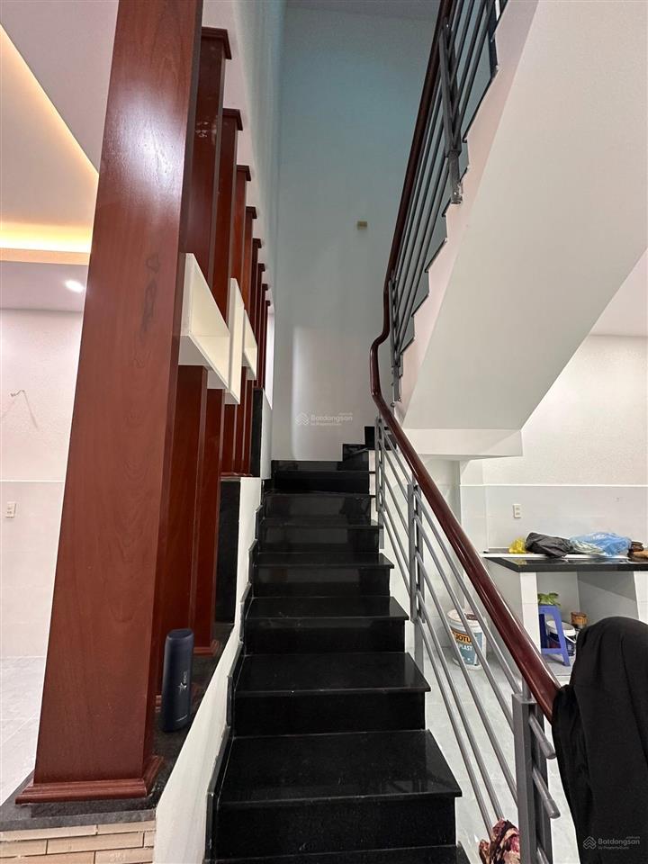 Bán nhà riêng tại đông thạnh, 13 tỷ, 110m2, chính chủ giá siêu hời