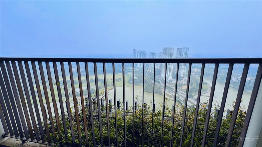 Căn hiếm r1 onsen mặt trước view hồ thiên nga cực thoáng, full nội thất đẹp