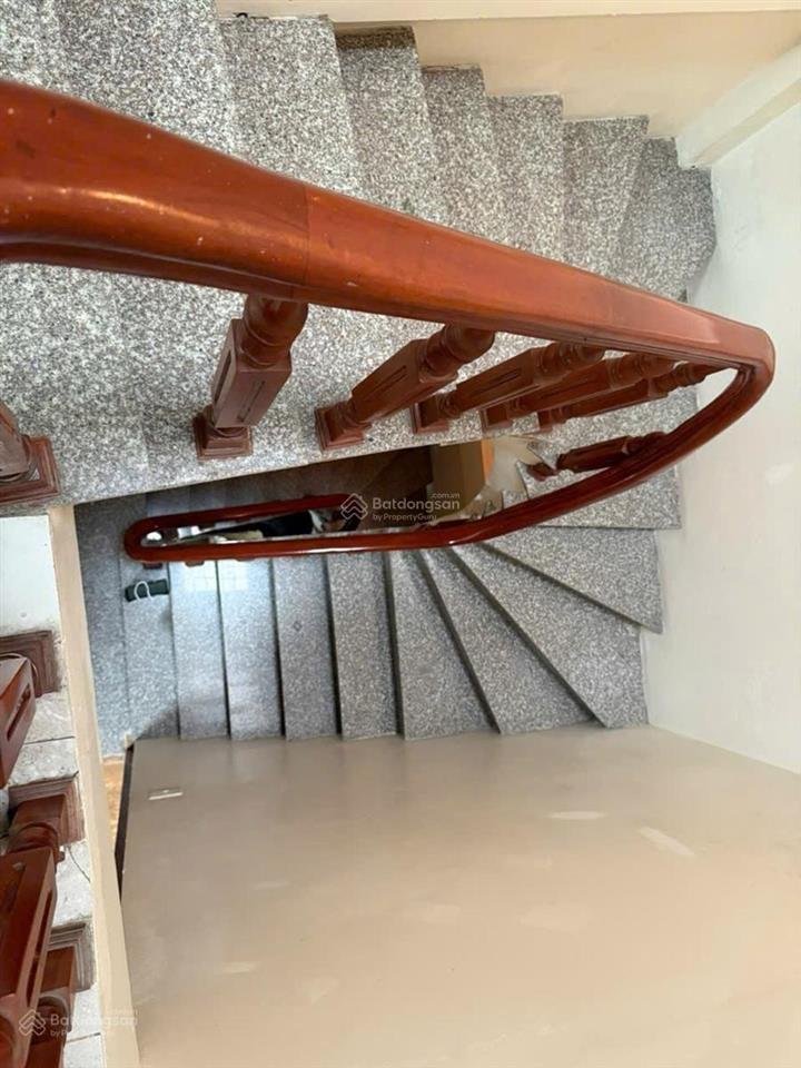 Sốc! nhà xuân thủy lô góc, mặt ngõ, 2 thoáng, dân xây tâm huyết, sổ đẹp, kd nhỏ 35m2*5 tầng*4 ngủ