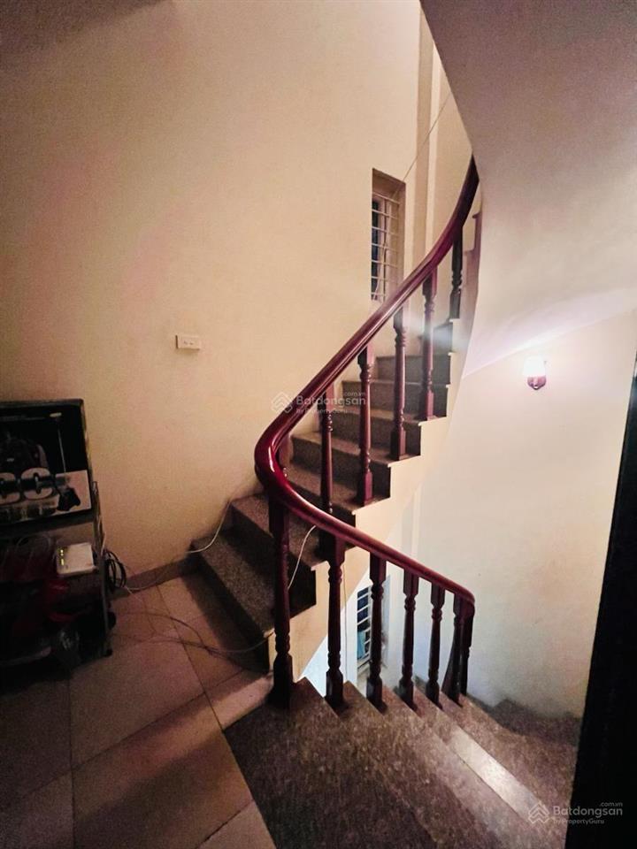 Đẳng cấp đẹp! nhà xuân thủy 55m2*5 tầng*4 ngủ, cách ô tô 30m, nhà dân xây rộng ở ngay, ở sướng