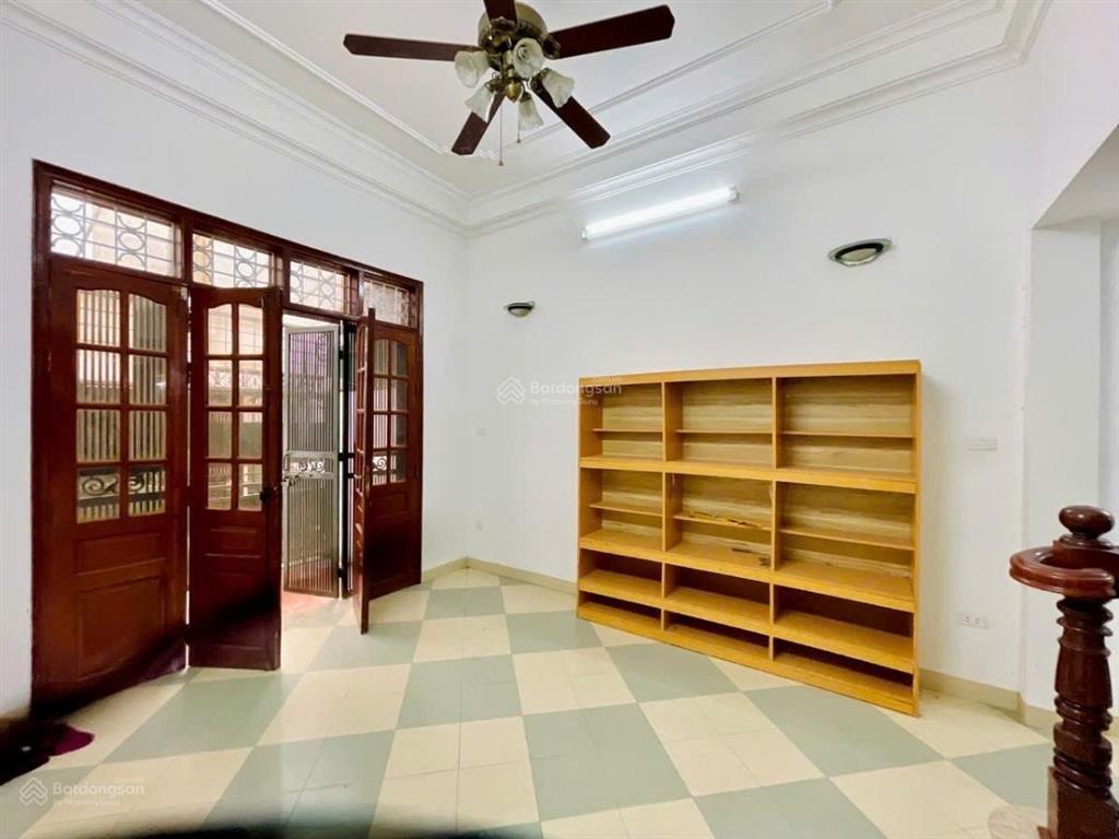 Siêu hiếm! nhà phố cầu giấy 55m2*5 tầg, dân xây đẹp ở ngay, 30m ra ô tô đỗ, ngõ rộng, sổ đẹp, 13 tỷ