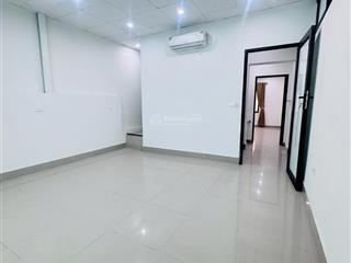 Độc hiếm! văn trì nhà 8 phòng dòng tiền dưới 7 tỷ. 39m2*5t dân xây, 30m ra ô tô, kín phòng, sổ đẹp