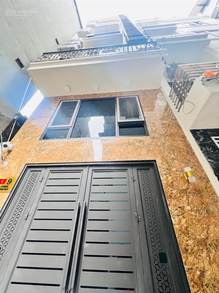 Gấp gấp! bán ccmn 9 ngủ*35m2*5t chỉ 6.5 tỷ. nhà dân xây đẹp, gần bến xe mđ, gần đhqg, dt 30tr/th