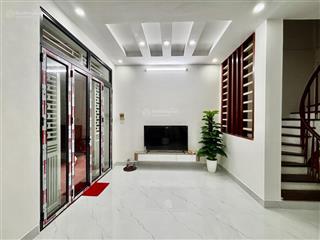 Cực hiếm lê đức thọ, nhà đẹp dân xây chắc chắn, 50m ra mặt phố, sổ đẹp, 50m2, 5t, chỉ 9 tỷ