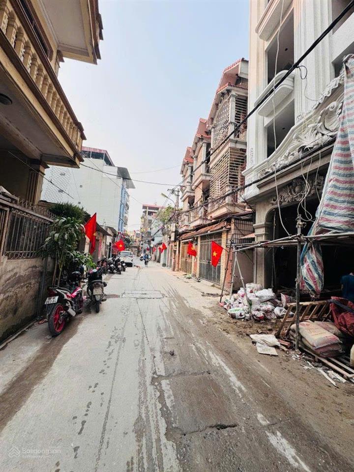 Giá nào cũng bán! đất vàng đhcn, 7 chỗ vào, 15m ra ô tô tránh, nở hậu, 54m2 chỉ 9.9 tỷ