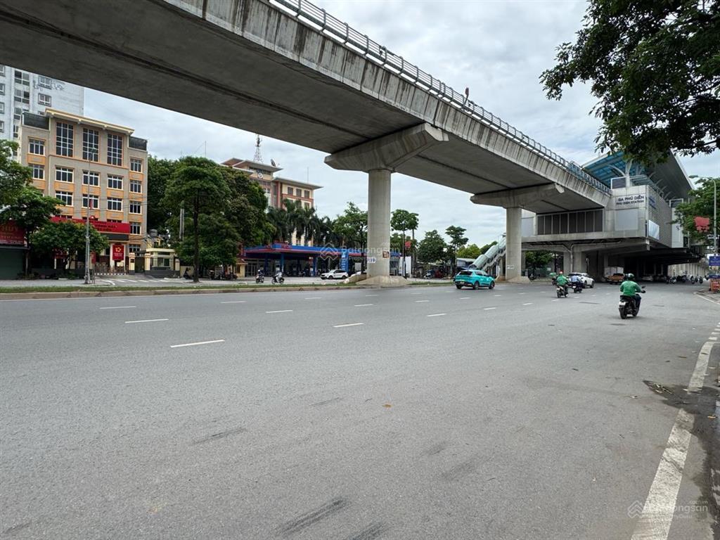 Giá nào cũng bán! đất vàng đhcn, 7 chỗ vào, 15m ra ô tô tránh, nở hậu, 54m2 chỉ 9.9 tỷ