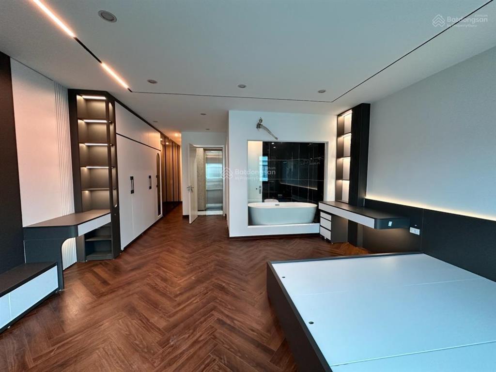 Siêu hiếm! hồ tùng mậu, 36m2 x 5t, ô tô đỗ cửa, kinh doanh đỉnh, sđcc đẹp, ko quy hoạch, hơn 6 tỷ