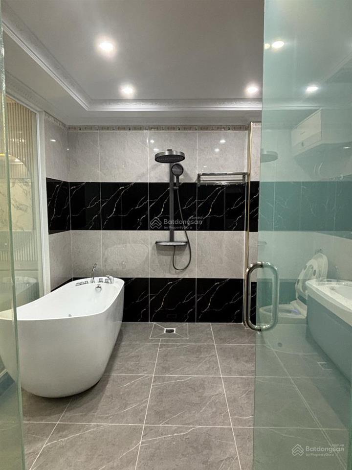 Cắt lỗ sâu! chỉ 5,4 tỷ. tu hoàng, 35m2, 5 tầng mới, dân xây chắc chắn, sđcc hoa hậu, ô tô sát nhà