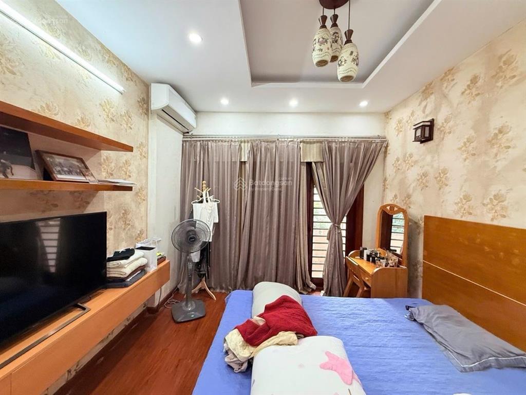 Sốc! giảm 2 tỷ! hồ tùng mậu 33m2*5t, lô góc 2 thoáng, gần ô tô, sđcc đẹp, mt 4m, chỉ còn 6.99 tỷ