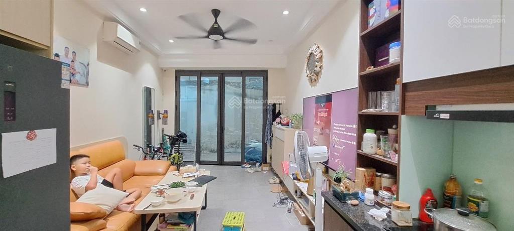 Căn hiếm có! xuân thủy, 30m2 x 2t, gần phố, dân xây chắc chắn, ở ngay, sđcc đẹp, chỉ hơn 5 tỷ tí