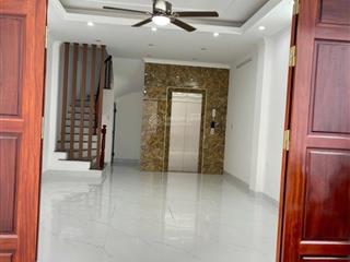 Hot! cầu diễn, 47m2 x 4t, mặt tiền rộng, gần ô tô, ô tô 4 chỗ vào nhà, sổ vuông đẹp, nhỉnh 6 tỷ