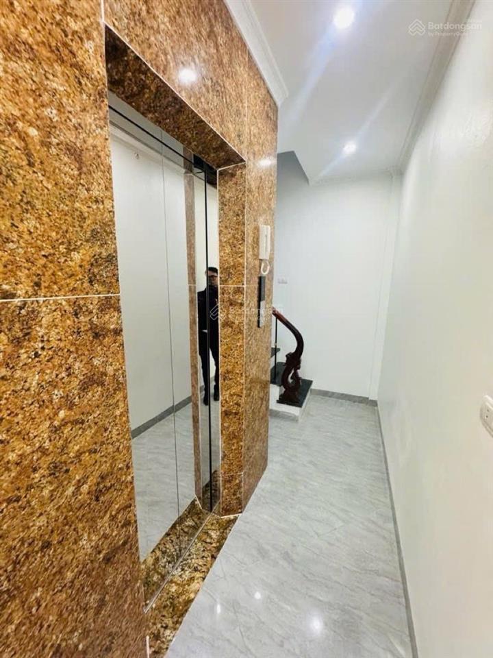 Hot! hồ tùng mậu, 40m2 x 6t, nhà mới, thang máy, lô góc, ngõ thông, kinh doanh, ô tô đỗ cửa, 8.x tỷ