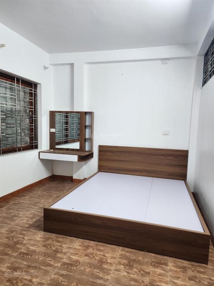 Lãi ngay 1 tỷ! văn trì, nhà đẹp 45m2* 7 phòng, vài bước ra ô tô tránh, tặng full nội thất, ở ngay