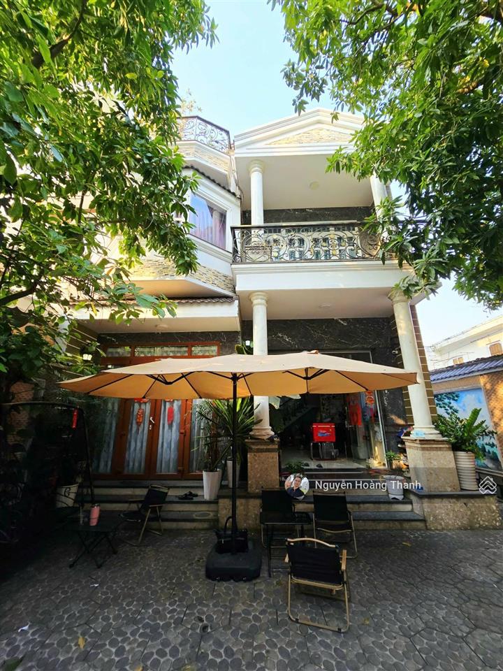 Chính chủ bán biệt thự 2 số quận 2 nguyễn duy trinh ô tô ngủ trong nhà.