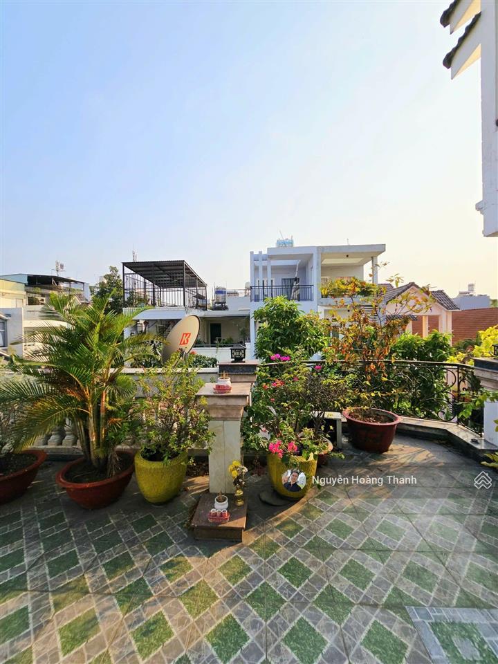 Chính chủ bán biệt thự 2 số quận 2 nguyễn duy trinh ô tô ngủ trong nhà.