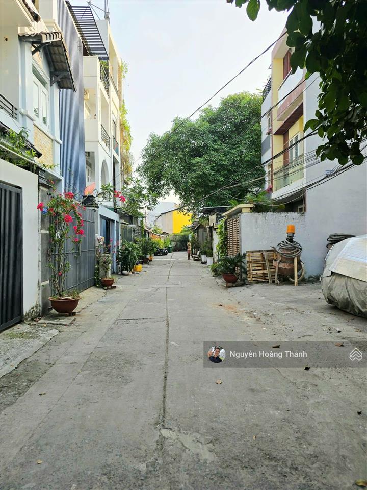 Chính chủ bán biệt thự 2 số quận 2 nguyễn duy trinh ô tô ngủ trong nhà.