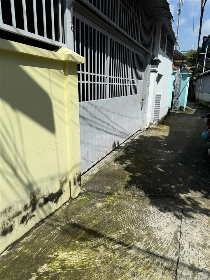 Bán đất vuông như tờ a4 tặng nhà tại trung tâm võ văn hát  phù hợp xây căn hộ dịch vụ cực hời