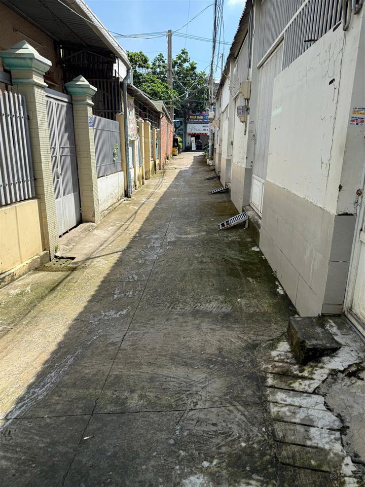 Bán đất vuông như tờ a4 tặng nhà tại trung tâm võ văn hát  phù hợp xây căn hộ dịch vụ cực hời