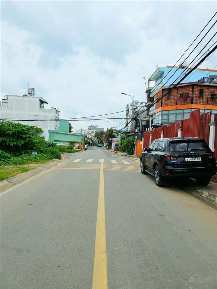 Bán đất vuông như tờ a4 tặng nhà tại trung tâm võ văn hát  phù hợp xây căn hộ dịch vụ cực hời