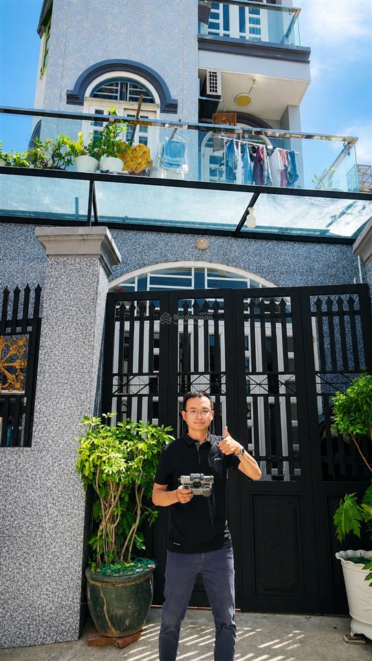Hàng hiếm nhà lầu lô góc 2 mặt tiền, chỉ cách nguyễn duy trinh 1 căn nhà. gần cầu ông nhiêu
