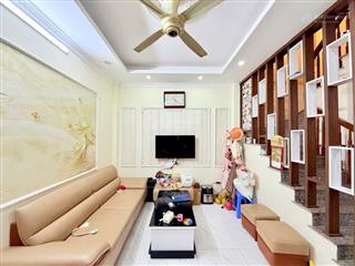 Bán nhà phúc lợi 30m/5 tầng  giá 5.75 tỷ  ở ngay