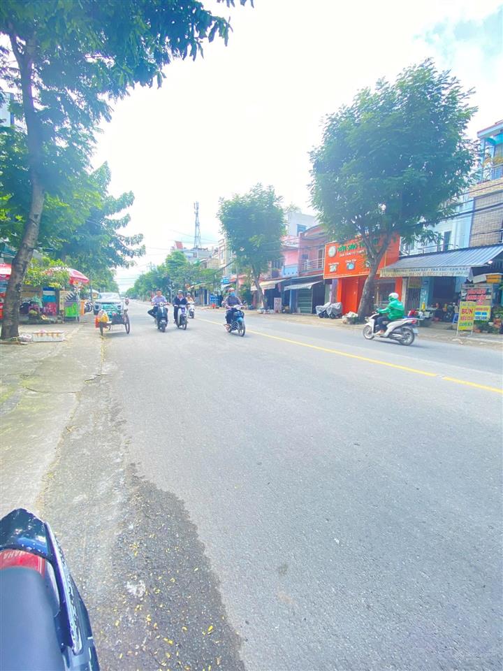 Nhà 5 tầng mt đ dương thị mười, p. tth, q12, có thang máy, dt 83,8m2 (4,8mx17,5m) đường 20m, 18tỷ