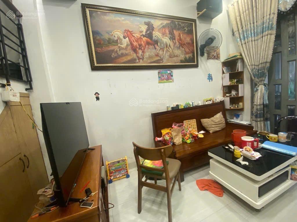 Nhà 3 tầng đường lê văn khương, phường hiệp thành, quận 12, dt 65m2 (4mx15,6m). hẻm xe hơi, 6tỷ.