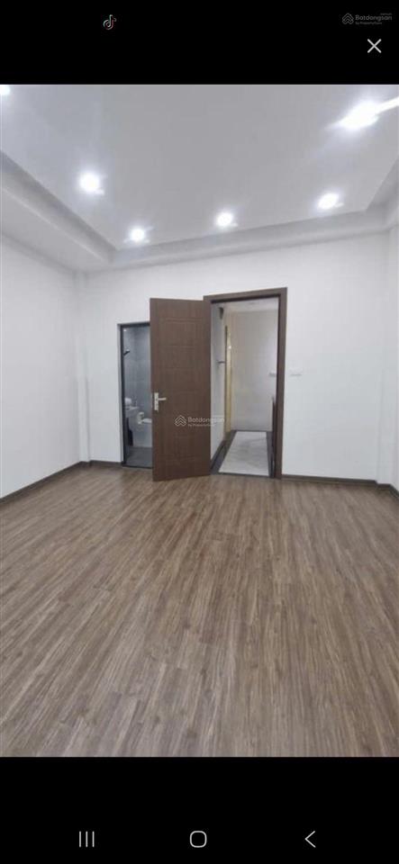 Bán nhà phố nhân huệ ô tô vào nhà, kinh doanh tốt nhà ròng tiền 35m 5tầng mt4,1m ở và cho thuê được