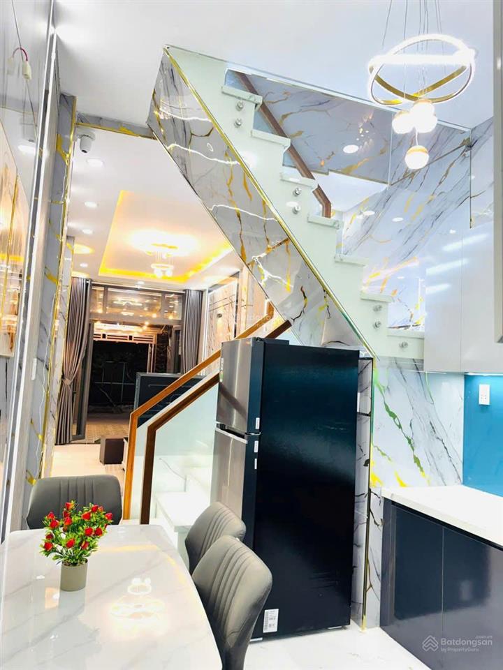 Bán nhà gấp trần bá giao, gò vấp, nhà đẹp ở liền, giá 1 tỉ 680