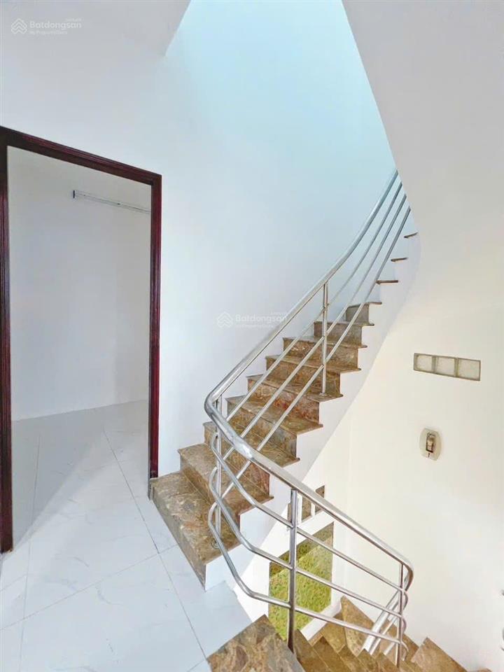 Bán gấp nhà đặng văn bi, thủ đức sáu mươi mét gần chợ hẻm lớn giá 1 tỷ 690