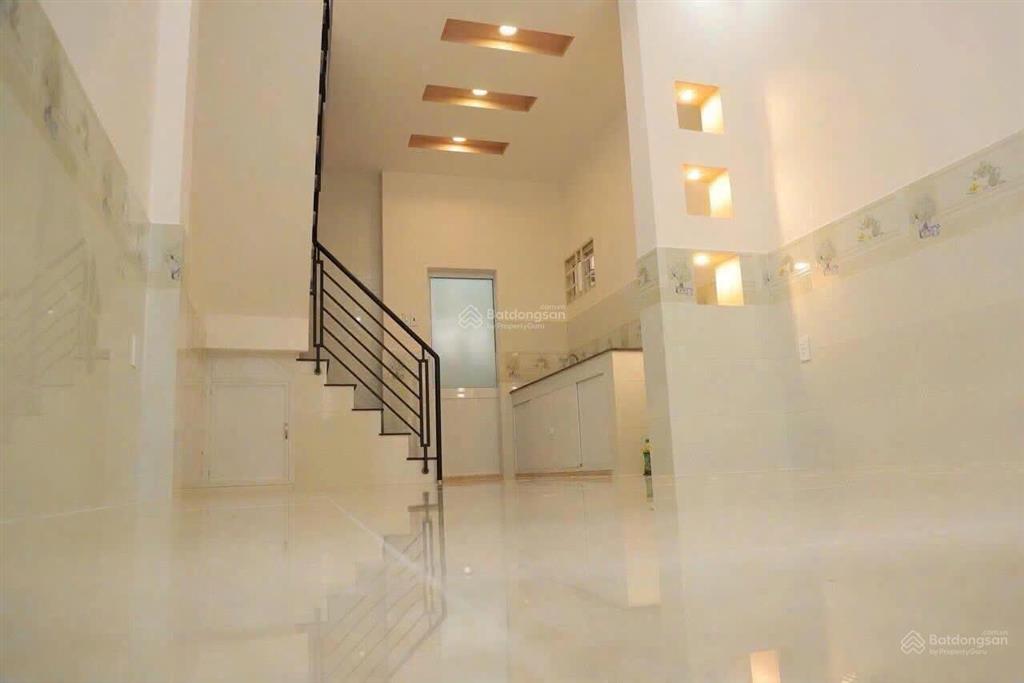 Cần bán gấp thu hồi vốn, nhà dương quảng hàm  25m2, nội thất tiện nghi, có thể vào ở ngay